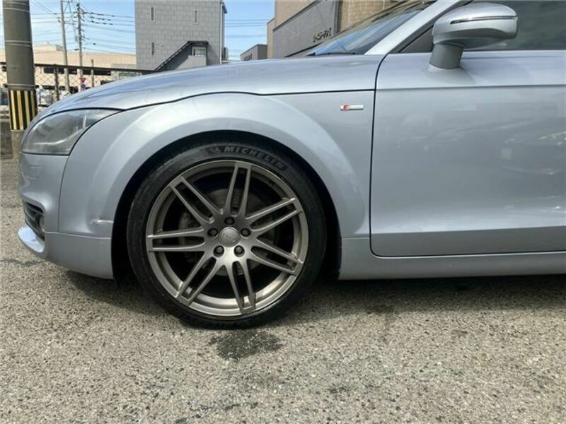 TT