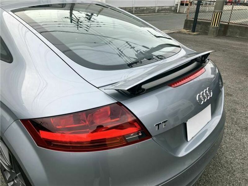 TT