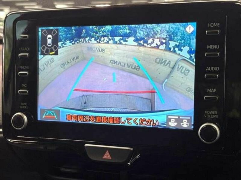 YARIS CROSS-3