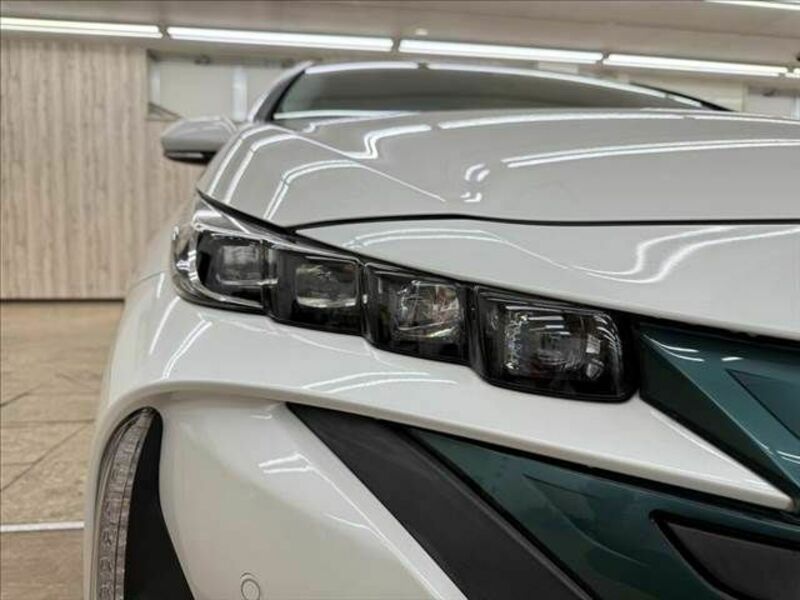PRIUS PHV