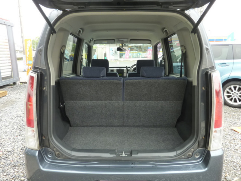 WAGON R