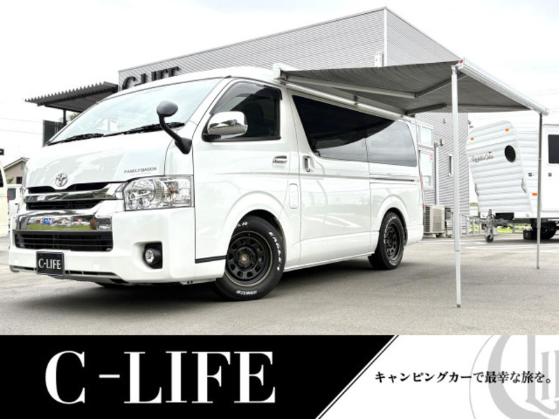 TOYOTA HIACE