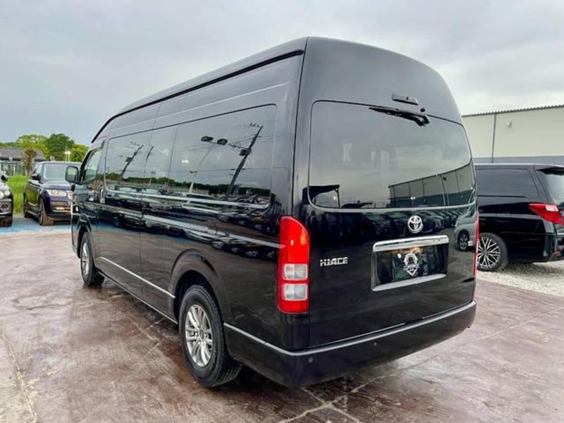HIACE VAN