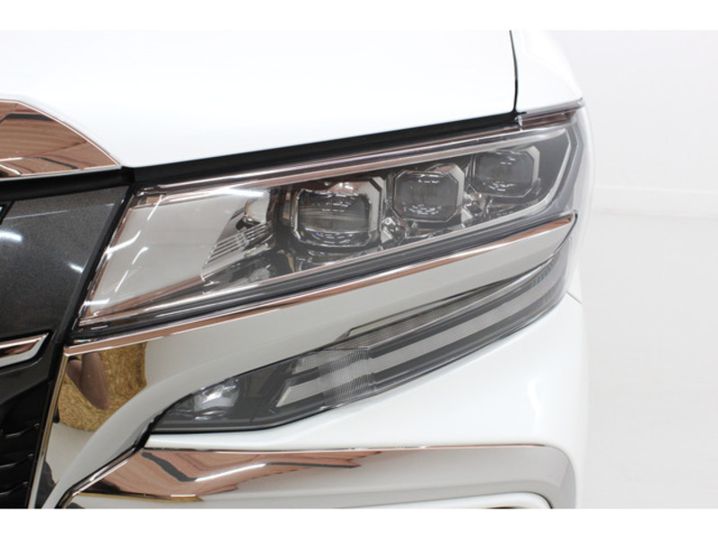 ALPHARD-9