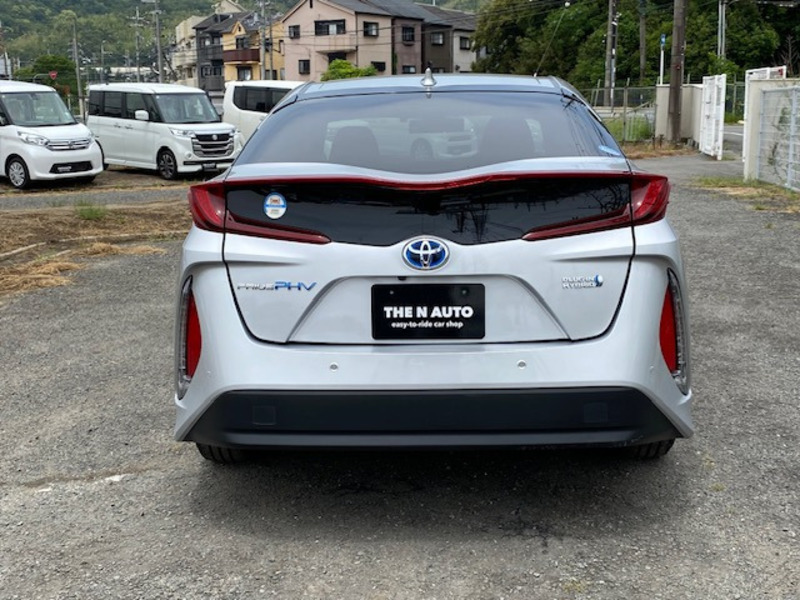 PRIUS PHV