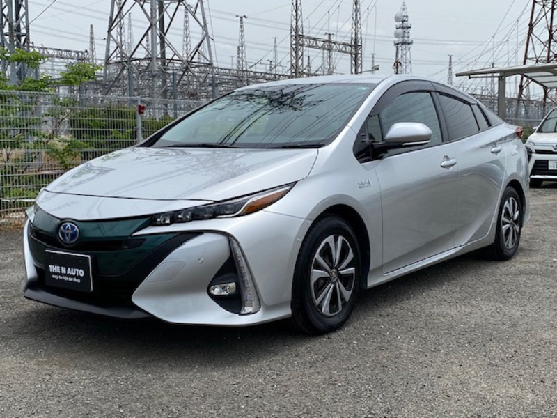 PRIUS PHV