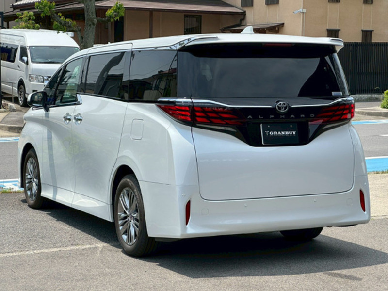 ALPHARD-13