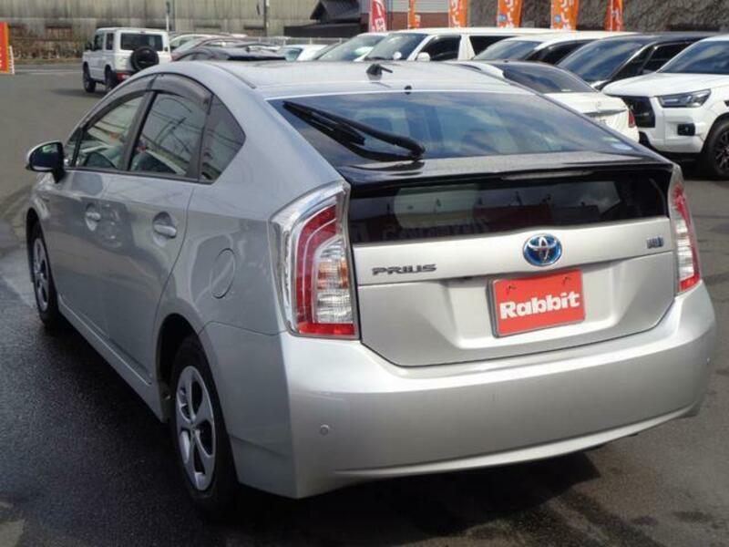 PRIUS-14