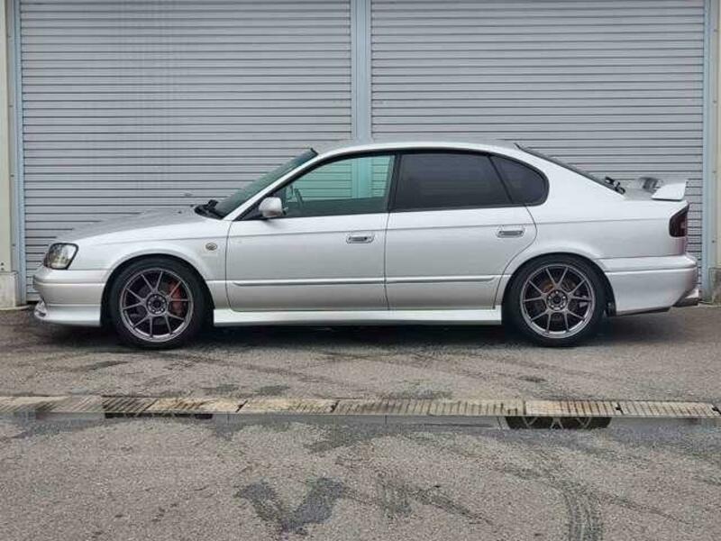 LEGACY B4
