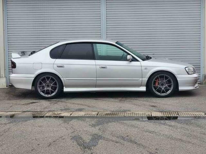 LEGACY B4