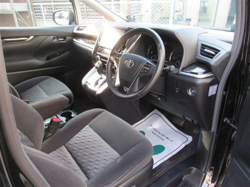 VELLFIRE-7