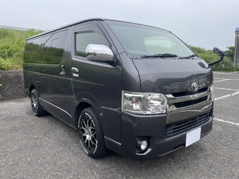 HIACE VAN