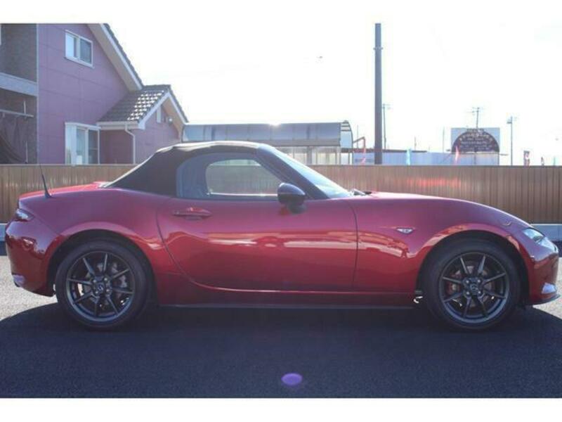 ROADSTER
