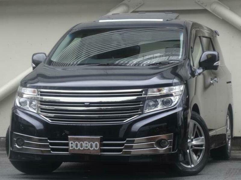 NISSAN ELGRAND
