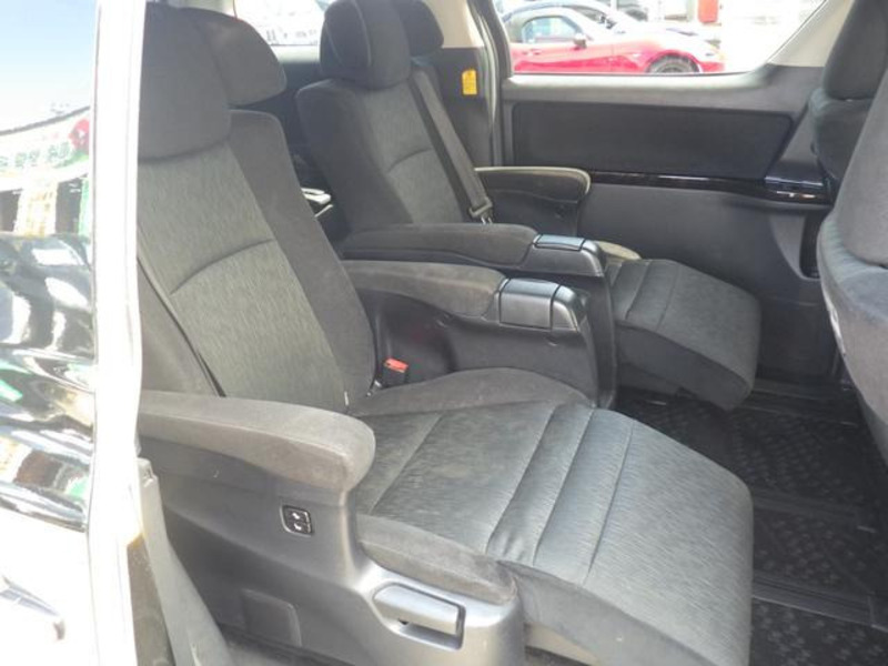 ALPHARD-19