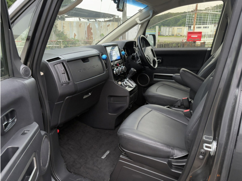 DELICA D5