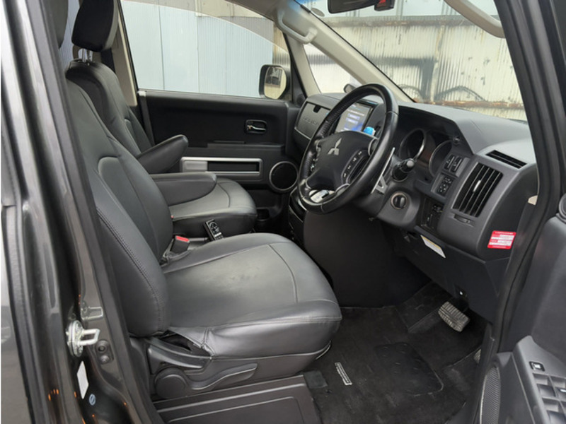DELICA D5