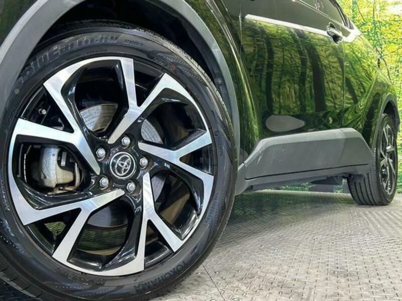 C-HR-12