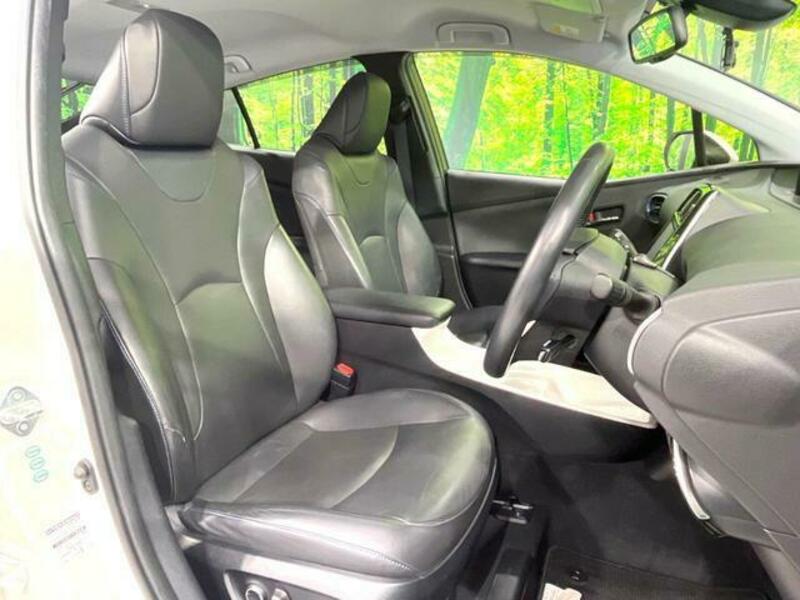 PRIUS-8