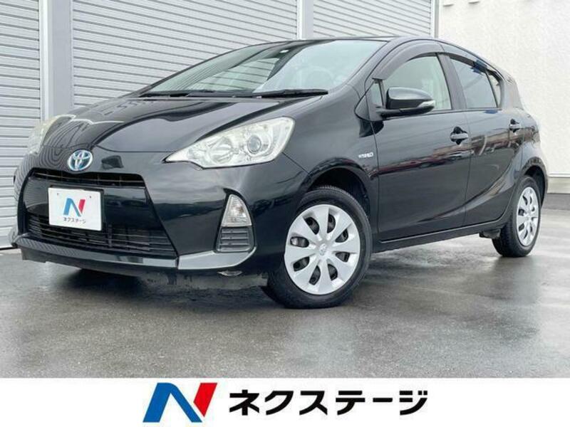 TOYOTA　AQUA