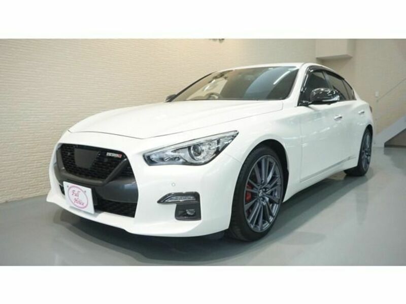 NISSAN SKYLINE