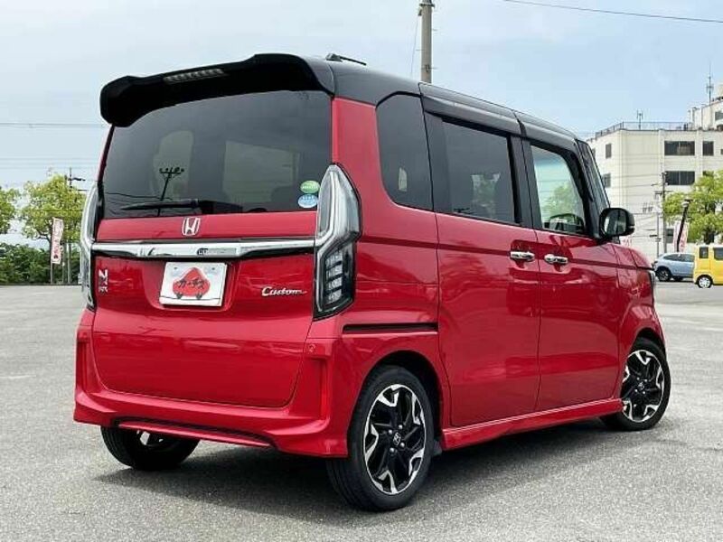 N BOX CUSTOM