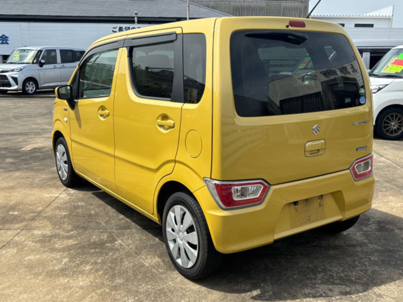 WAGON R-9