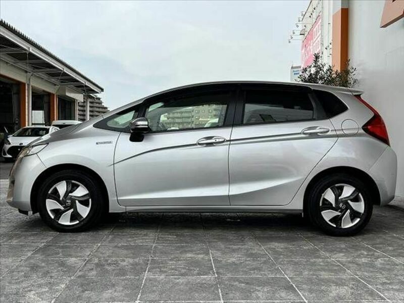 FIT HYBRID