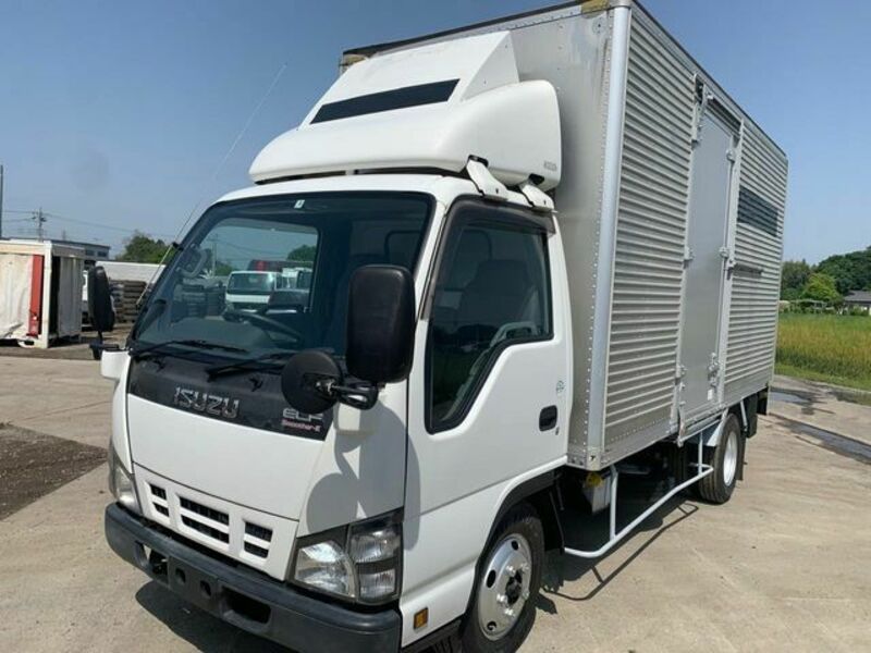 ISUZU　ELF