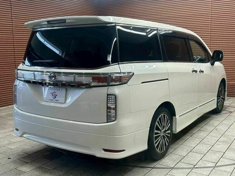 ELGRAND-12