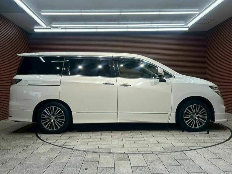 ELGRAND-14