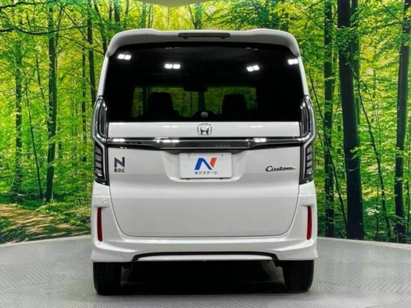 N BOX CUSTOM
