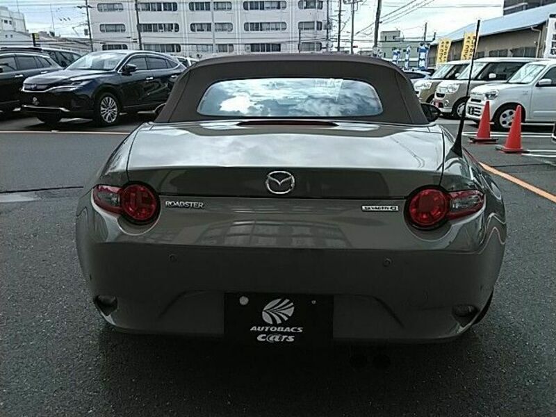 ROADSTER