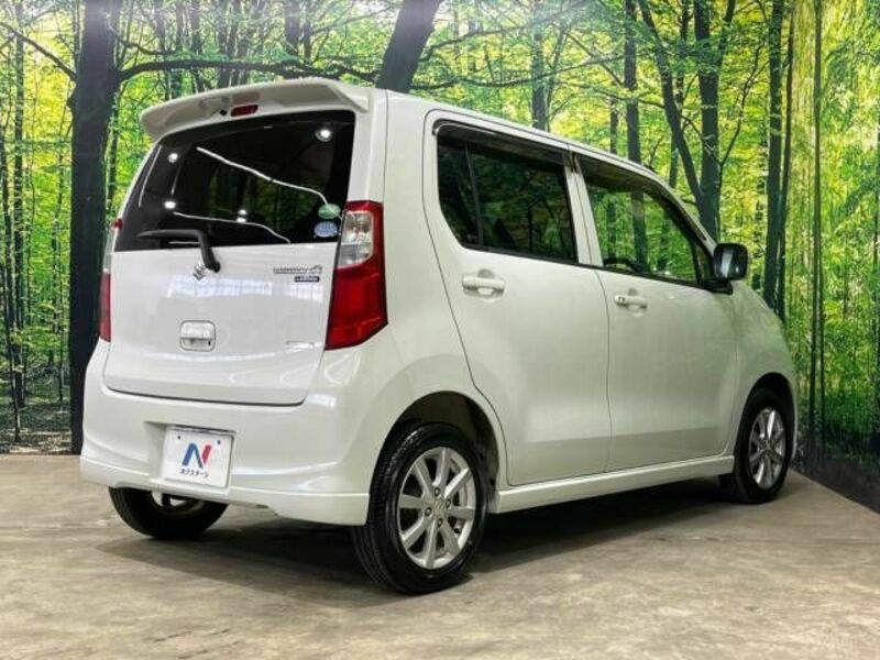 WAGON R-16