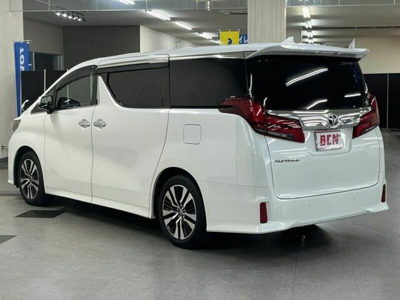 ALPHARD-8