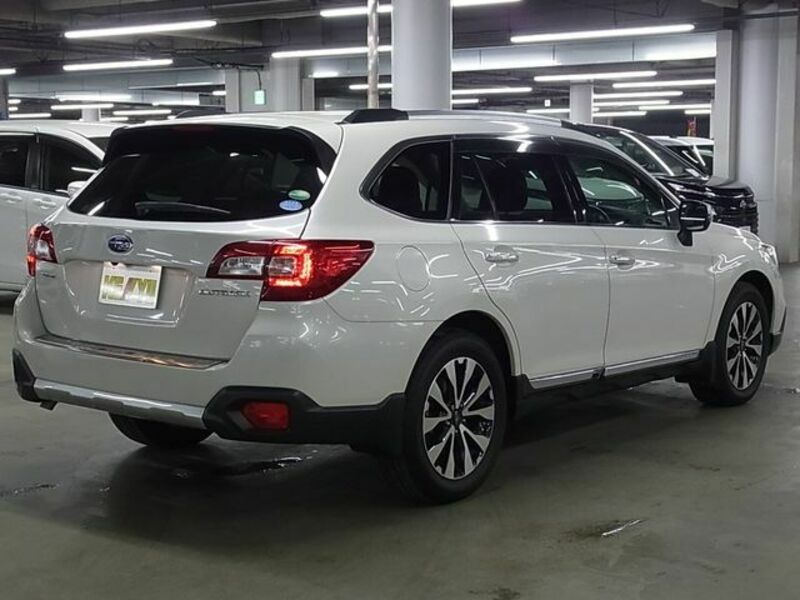 LEGACY OUTBACK-1