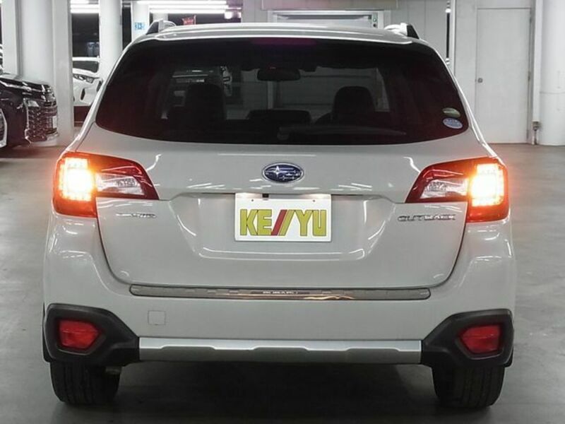 LEGACY OUTBACK-5