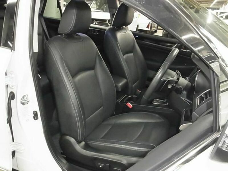 LEGACY OUTBACK-11