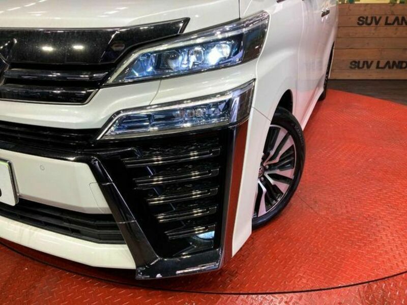 VELLFIRE-12