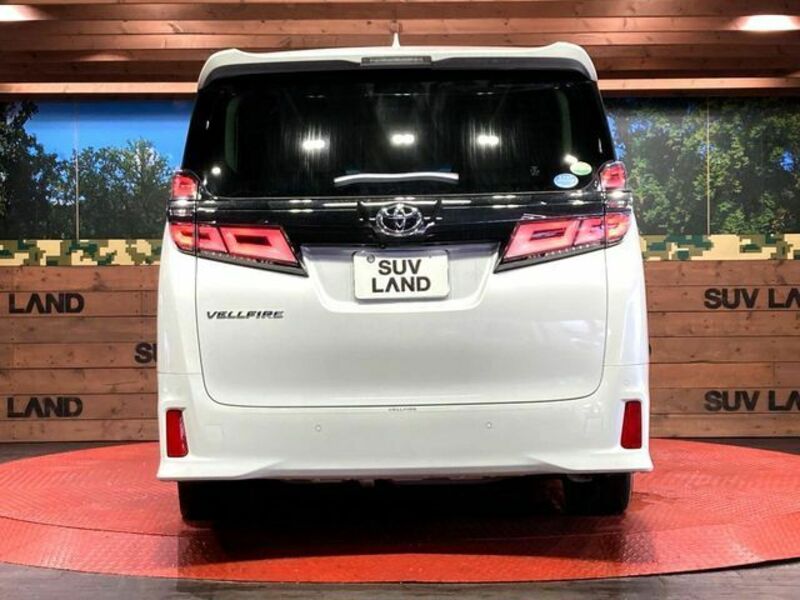 VELLFIRE-15