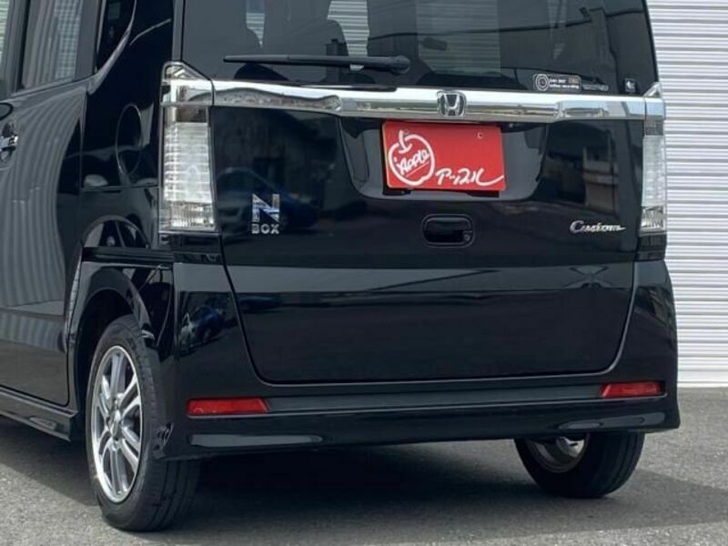 N BOX CUSTOM-13