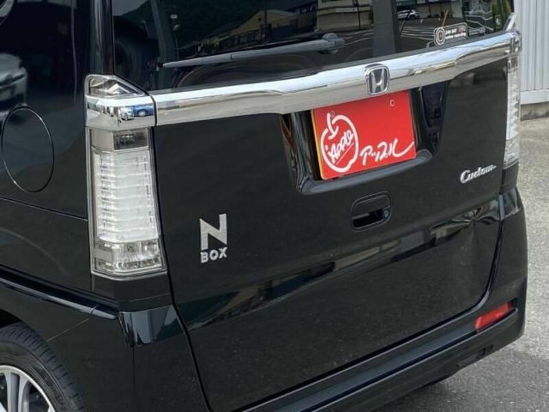 N BOX CUSTOM-15