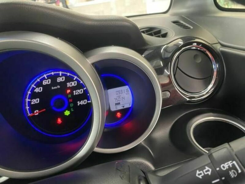N BOX CUSTOM-28