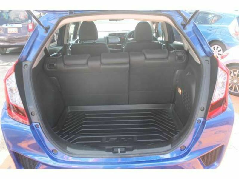 FIT HYBRID