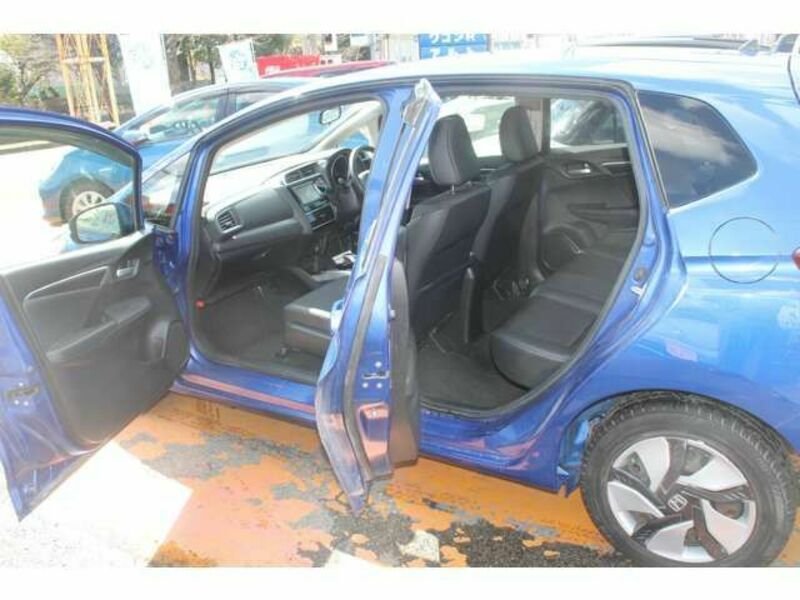 FIT HYBRID