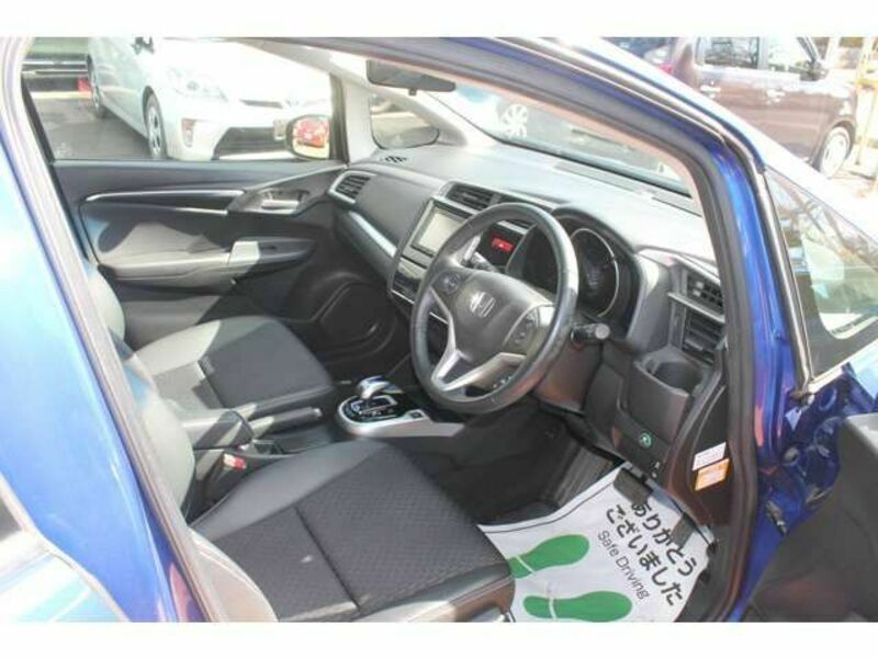 FIT HYBRID