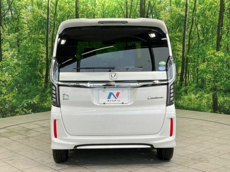 N BOX CUSTOM