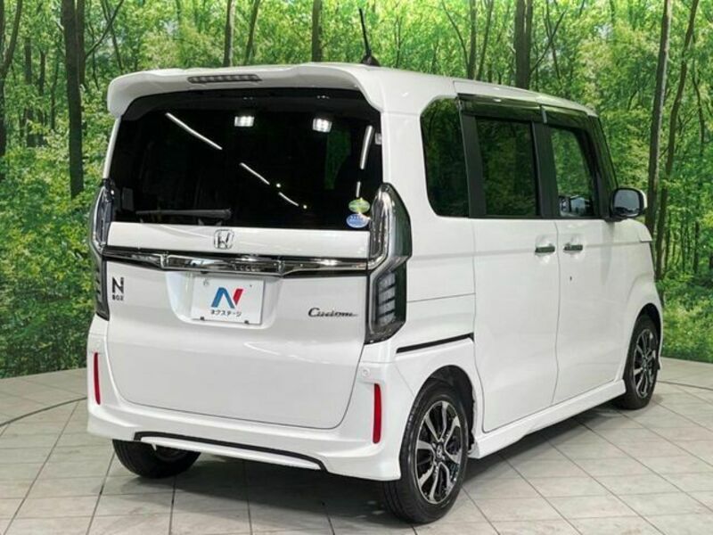 N BOX CUSTOM
