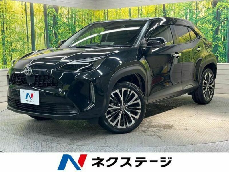 YARIS CROSS