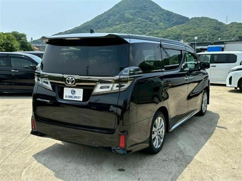 VELLFIRE-1